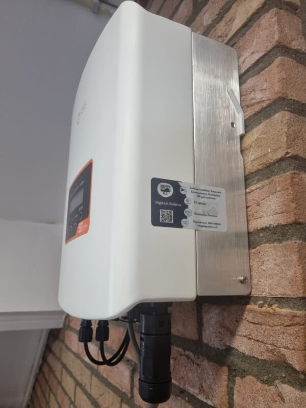 Zonne-omvormers – Verkoop, Installatie & Reparatie